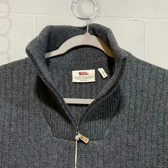 FJALLRAVEN OVIK HALF ZIP KNIT SWEATER MENS DARK GREY HUNTING HIKING OUTDOORS NWT - Picture 3 of 14